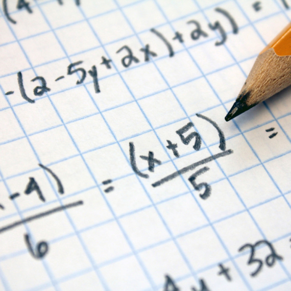 OVAJ matematički zadatak za 1. razred osnovne NE MOŽE BITI PROSTIJI, a čak ni roditelji nisu znali da ga reše! (FOTO)