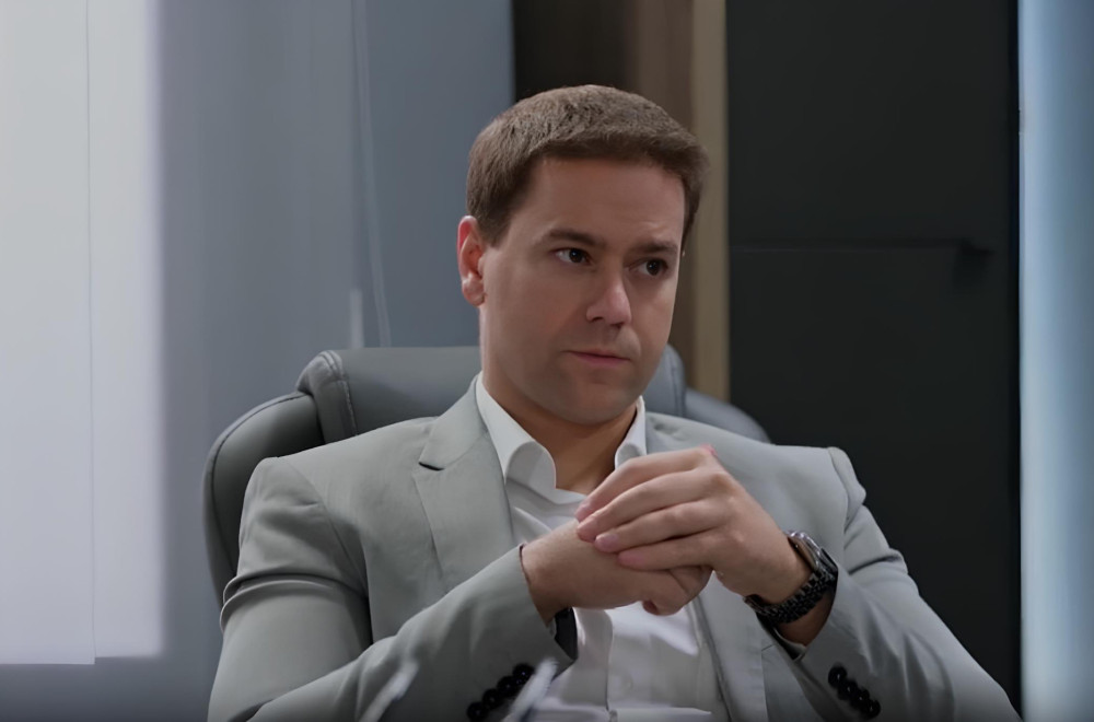 Igra sudbine: Tajne prošlosti - Ponedeljak, 6. januar - Da li je Vukašinovo radno mesto ugroženo?