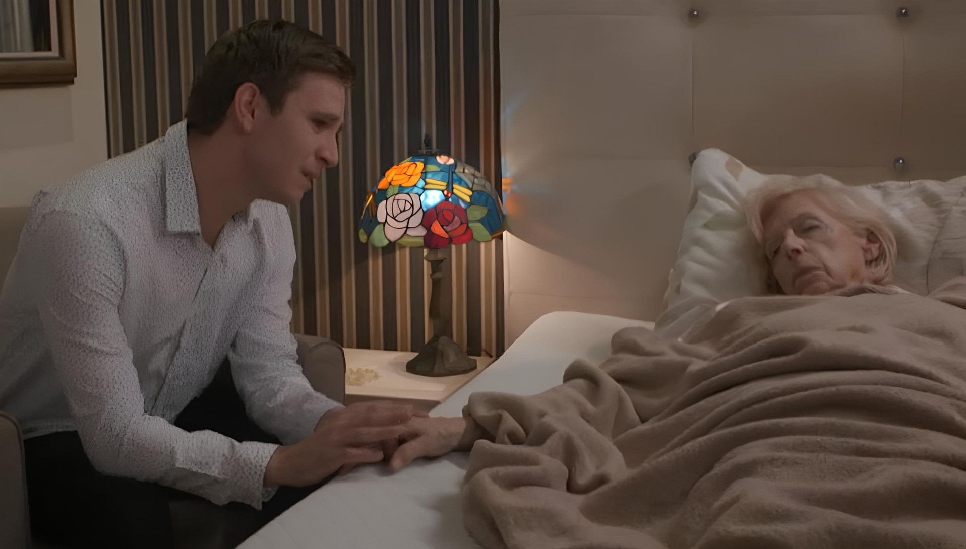 Urgentni centar - Sreda, 29. januar - Emilijan pravi incident na bakinoj sahrani