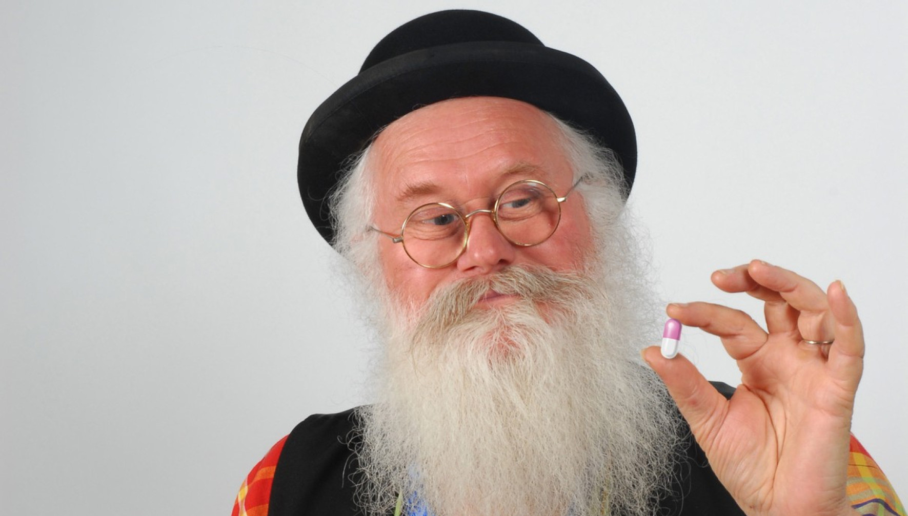 On je izmislio PILULE od kojih vaši gasovi mogu da mirišu na RUŽE i ČOKOLADE