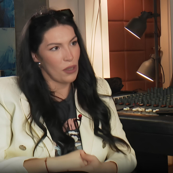 "Ja sam mnogo prijatelja IZGUBILA onog momenta kada sam počela da se ozbiljnije bavim muzikom" Tijana iz "Nevernih beba" otkriva DRUGU STRANU pevačkog poziva!