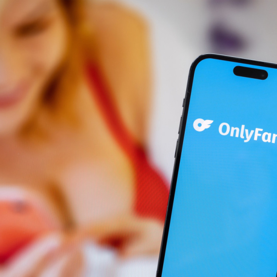 NAJBOGATIJA je devojka na Onlyfans-u? Prihode ima kao pojedini HOLIVUDSKI GLUMCI, a evo šta radi sa klijentima!