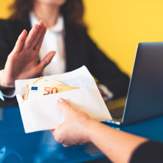 POŠTENJAČINE ZODIJAKA: Oni nikada neće primiti MITO