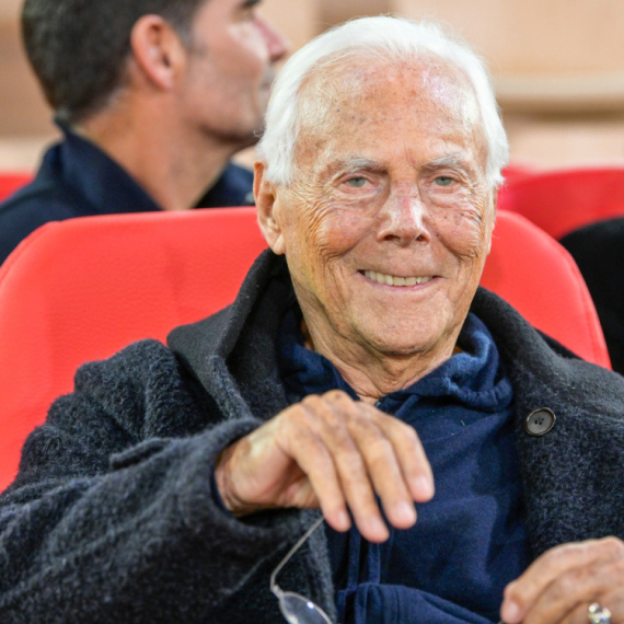 Od "obične" žene, do PRAVE MOĆNICE! 5 modnih pravila Đorđa Armanija za koja vam ne treba brdo novca!