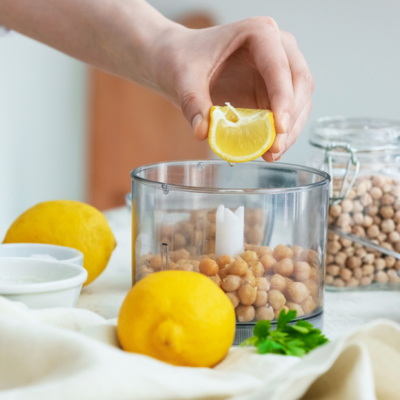 Dosadile su vam paštete i slične namirnice? Napravite sami ovaj preukusni NAMAZ od samo nekoliko sastojaka!