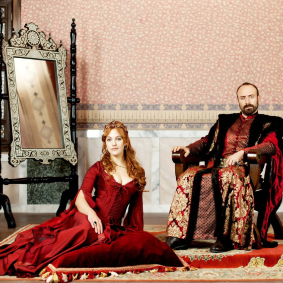 BILA JE MOĆNIJA OD HUREM! Ova konkubina je sultanu Sulejmanu RODILA PRVOG SINA, a pogubljena je iz ŠOKANTNOG razloga