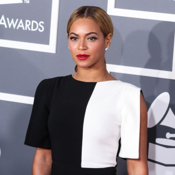 Borila se sa anksioznošću, tugovala zbog POBAČAJA, muž ju je navodno PREVARIO, ali Bijonse i dalje ide kroz život UZDIGNUTE GLAVE