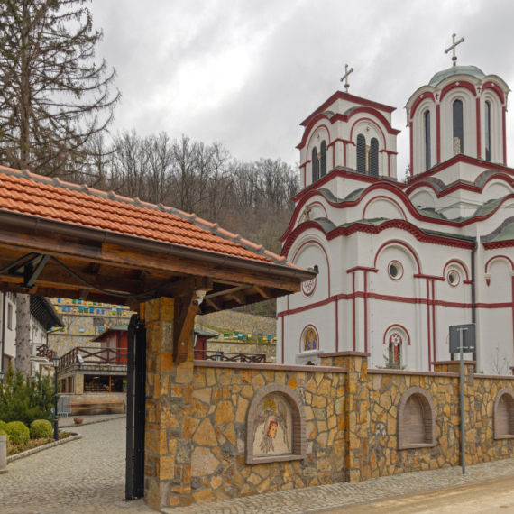 Sajt manastira Tumane dobio digitalnog asistenta - Tumanka! Evo koja je njegova uloga!