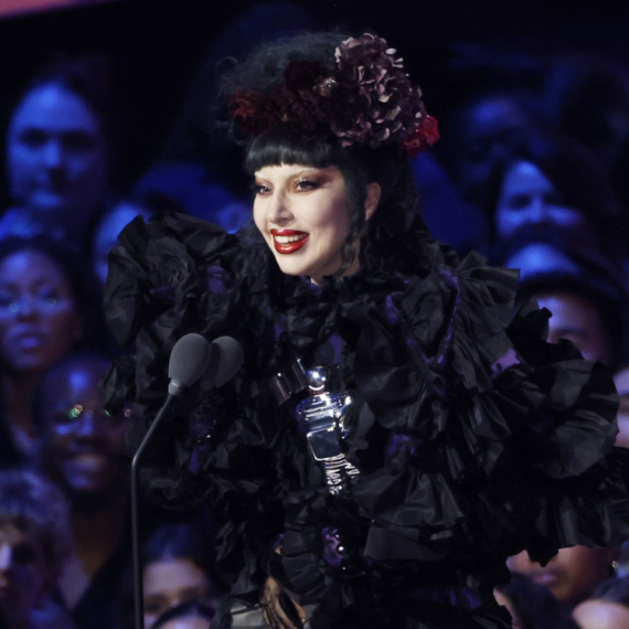 Lejdi Gaga dobila PRESTIŽNU NAGRADU, PA POBEGLA sa događaja koliko je noge nose: Ovo je razlog