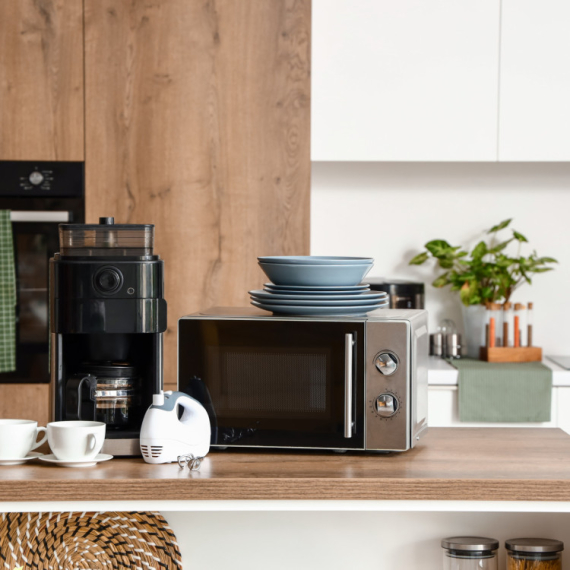 Kućni aparat koji svi imamo TROŠI STRUJU kao 65 frižidera upaljenih u isto vreme