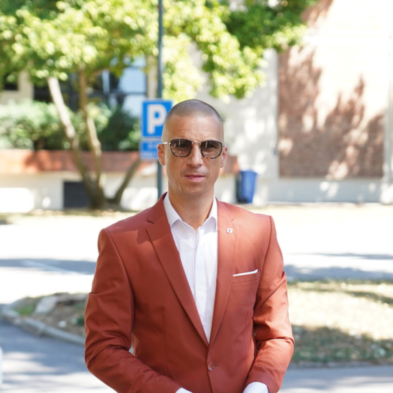 Evo šta Milan Mitrović radi pred SVAKO POJAVLJIVANJE u javnosti: "Tako je već 20 godina"