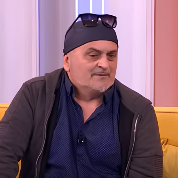 Hrabra porodica DONIRALA SRCE preminulog sina pevaču iz "Nikad nije kasno"