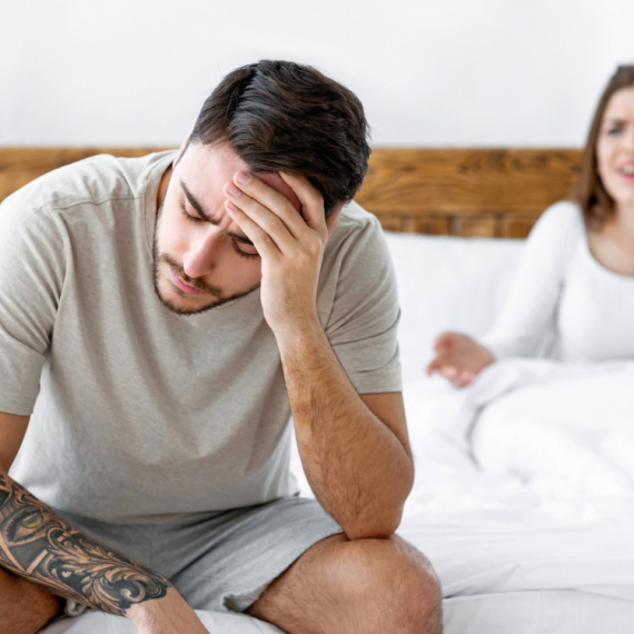 I žene i muškarci tvrde da je ovo NAJGORA POZA U SE*SU!