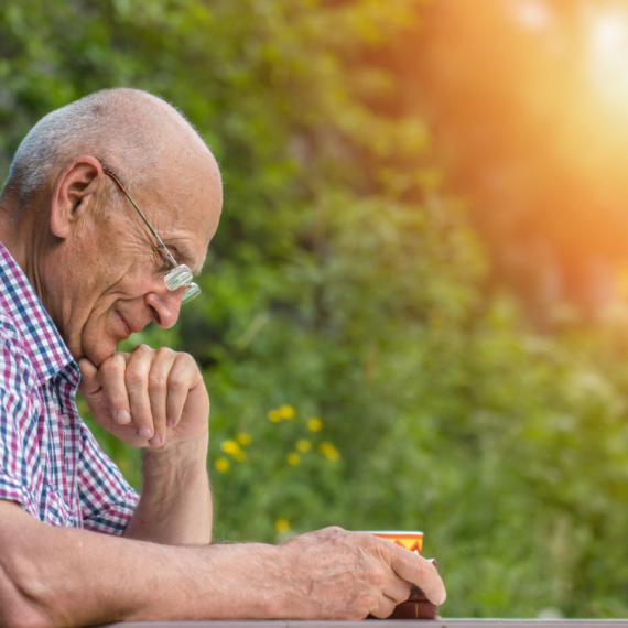 Italijan koji ima čak 91 godinu, otkriva ŠTA je potrebno da biste doživeli DUBOKU STAROST! (VIDEO)