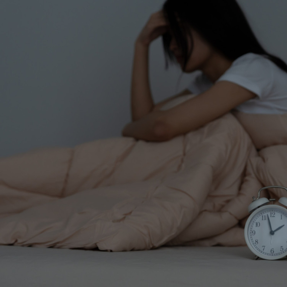 Budite se tokom noći? Evo kako da PONOVO ZASPITE u rekordnom roku - trik OČIMA u koji se mnogi KUNU!