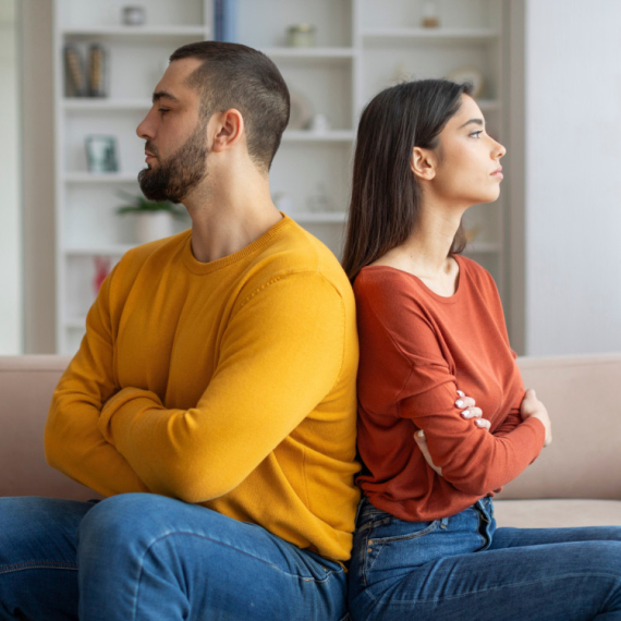 DNEVNI HOROSKOP ZA NEDELJU 28. SEPTEMBAR: Lavovima odličan dan za flert, Blizancima za PORODICU, ali će Jarčevima ZAHLADNITI odnos sa partnerom