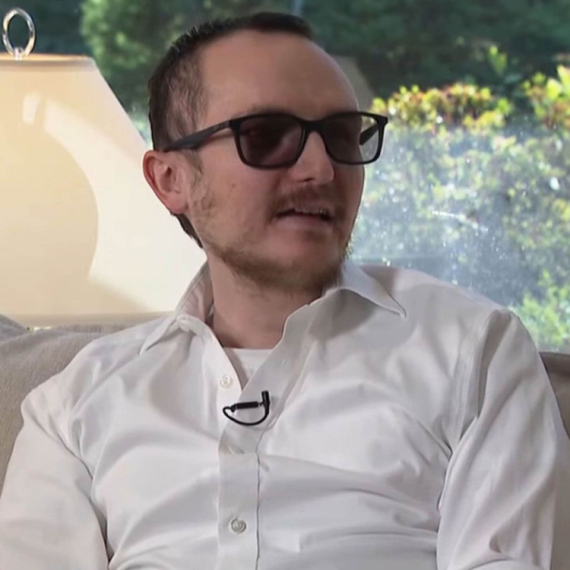 Zvuči kao naučna fantastika ali... Čoveku su ugradili sopstveni ZUB U OKO, kako bi ponovo mogao da vidi!