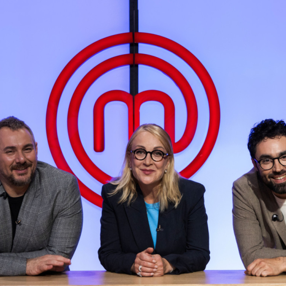 MasterChef Srbija - Četvrtak, 25. septembar - Takmičari su iznenađeni i uplašeni zbog SADRŽAJA CRNIH KUTIJA!