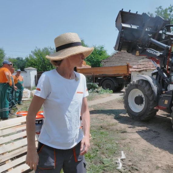 Radna akcija sa Tamarom - Sreda, 1. oktobar - Imali su težak život, ali su u braku pronašli sreću, koju im je obnovljena kuća upotpunila
