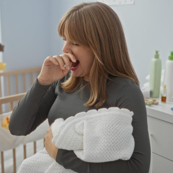 Žena je zevnula nakon svoje bebe, a onda je POČEO PAKAO! Završila je u INVALIDSKIM KOLICIMA, a sve je moglo da ima još TRAGIČNIJI KRAJ!