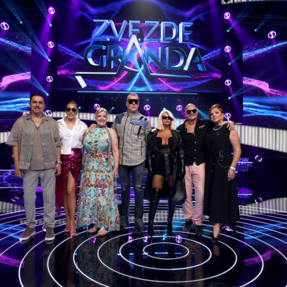 Zvezde Granda - Subota, 4. oktobar - Žestoka svađa u studiju: "Izvini se!"