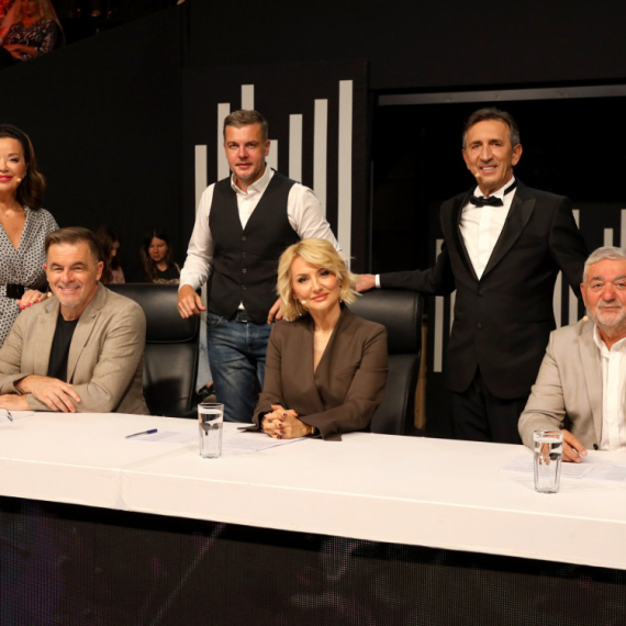 Nikad nije kasno - Nedelja, 5. oktobar - Smeh do suza koji se ne propušta