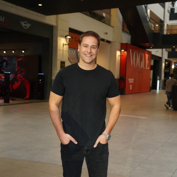 Luka Raco otkrio kako se snalazi u KUHINJI, pa se prisetio svog PRVOG JELA: Bilo je BEZUSPEŠNO, niko nije jeo!