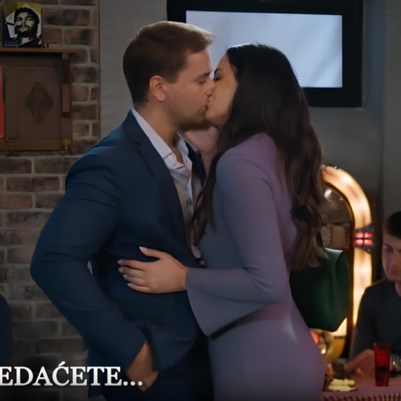 Igra sudbine: Strast i osveta - Nedelja, 5. oktobar - "Volim te"