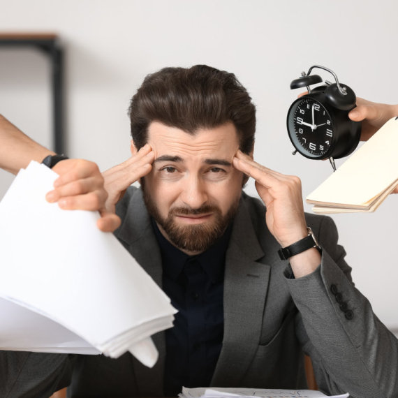 DNEVNI HOROSKOP ZA 10. OKTOBAR: Bikovi PROVOCIRAJU partnera; Lavovi imaju PROBLEME na poslu, a Device NERASPOLOŽENJE prenose na voljenu osobu!