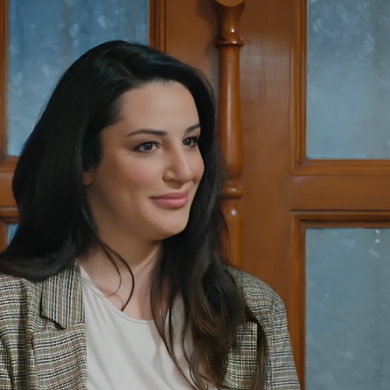 Igra sudbine: Strast i osveta - Subota, 11. oktobar - Gabrijela dolazi u vilu Kanačkih