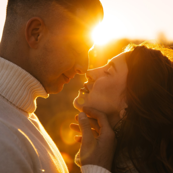 LJUBAVNI HOROSKOP: Kako se svaki horoskopski znak ponaša u ozbiljnoj vezi?