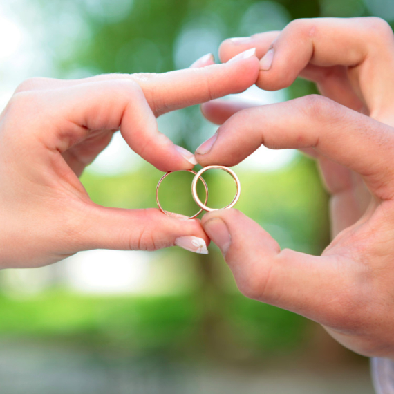 Ako pronađete TUĐU BURMU, ovo NIKAKO NEMOJTE DA RADITE: Veruje se da ćete navući bedu i nesreću