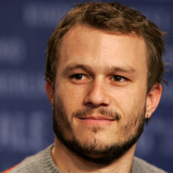 Čuveni glumac umro je NA VRHUNCU SLAVE: O ovoj njegovoj ulozi ne prestaje da se priča (VIDEO)