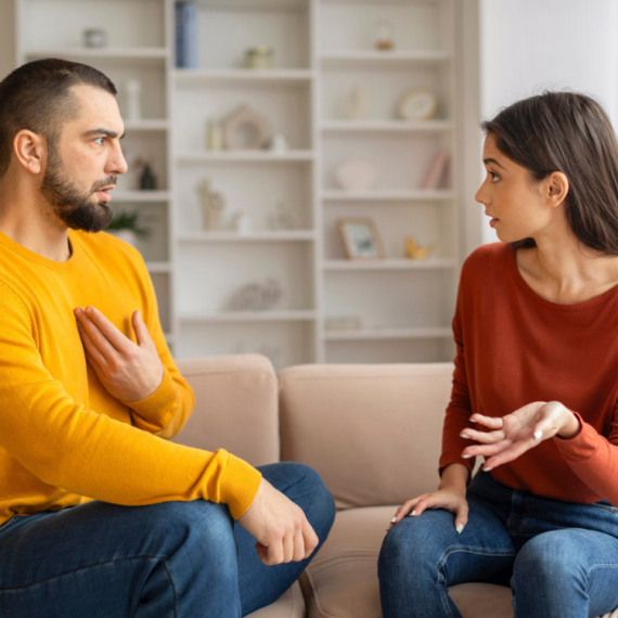 Istraživanja pokazala - evo oko čega se parovi NAJČEŠĆE SVAĐAJU! Da, svekrve i ostala rodbina su na spisku!