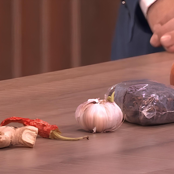 DOMAĆI RECEPT ZA IMUNO TONIK! Travar daje tačne sastojke i mere, a primena je krajnje JEDNOSTAVNA