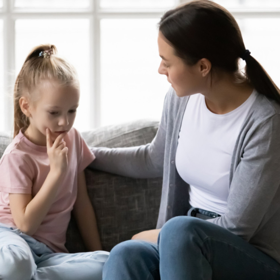 ČAK NI U ODRASLOM DOBU! Ove DVE STVARI deca nikada ne praštaju svojim roditeljima