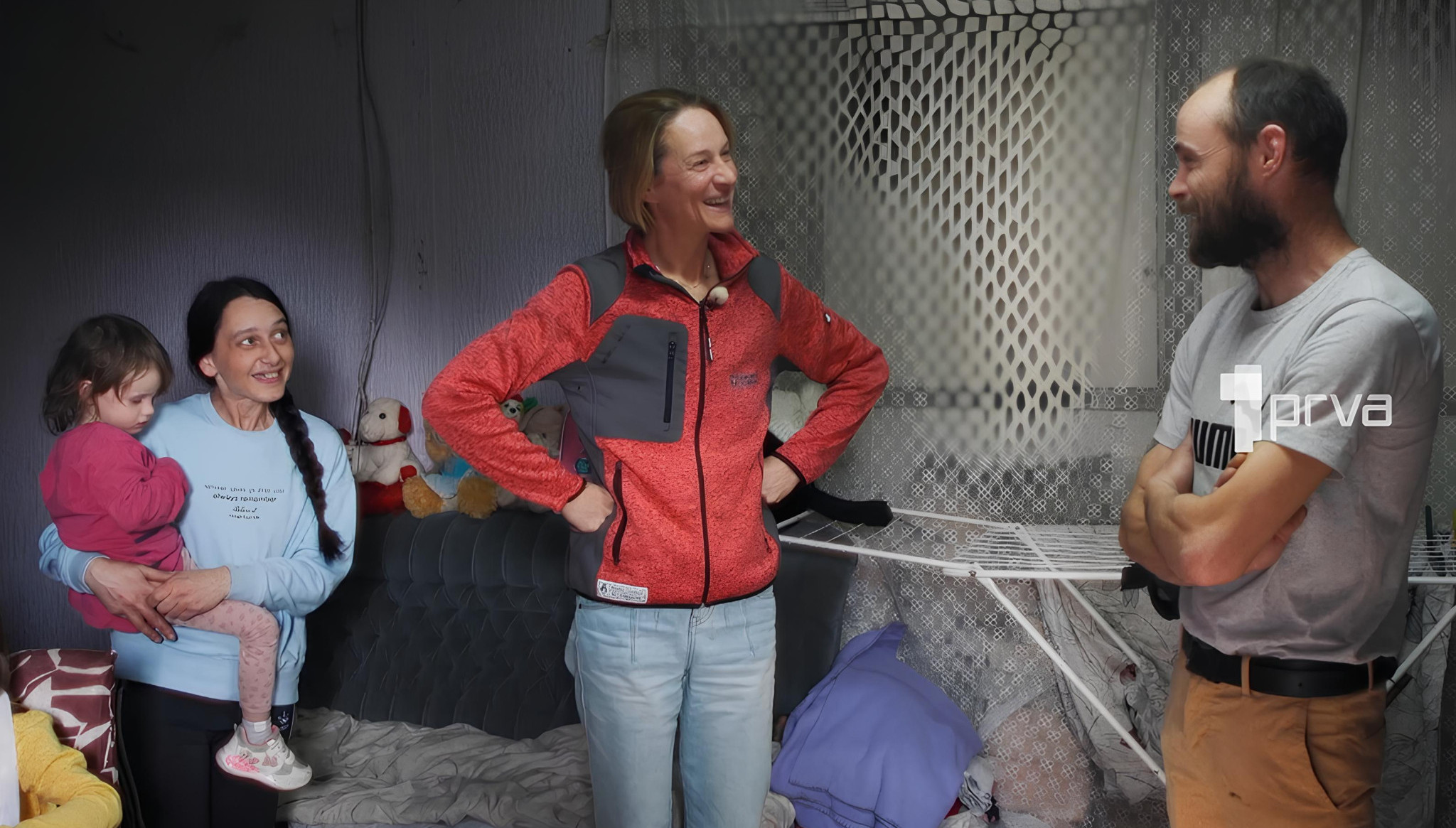 Radna akcija sa Tamarom - Sreda, 22. oktobar - Šestočlana porodica Kecman sada ima novi dom