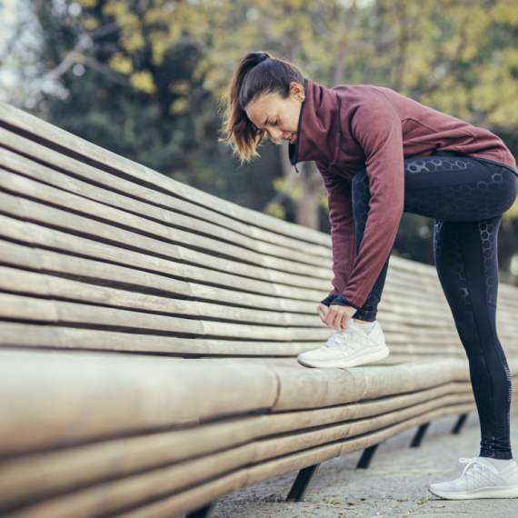 MIT ILI ISTINA? Da li USKA ODEĆA može izazvati ZDRAVSTVENE PROBLEME?