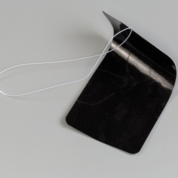 Da li i vi sečete ove plastične vezice? Evo kako da ih uklonite BEZ KIDANJA i korišćenje makaza! (VIDEO)