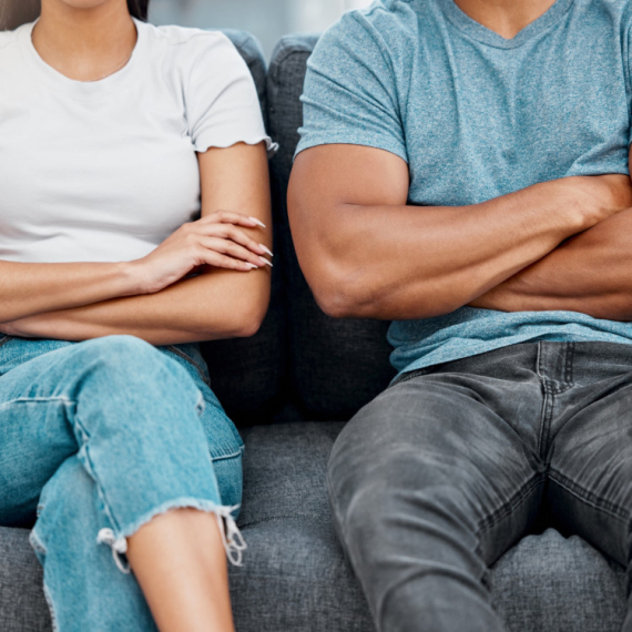 DNEVNI HOROSKOP ZA PETAK 24. OKTOBAR: Vage veoma osetljive, Rakovi LJUTI na partnera, Ovnovi NERASPOLOŽENI