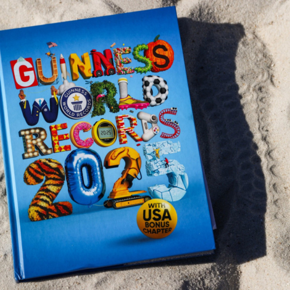 Ovaj čovek ima NAJDUŽE IME NA SVETU: Sadrži preko 2.000 reči, a njegov pasoš je tek posebna priča