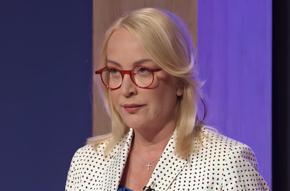 Ljubica proba Ivanovo jelo i odmahuje glavom: „Imamo još jedan problem...“