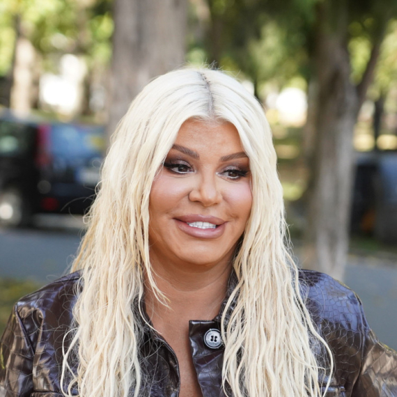 Dara Bubamara OPLELA PO KOLEGAMA: "Verovatno su željni portala i ratova"