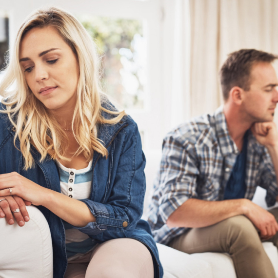 OSTATI ILI ODUSTATI? Kako da znate da je vaša veza vredna borbe, a kako da je zaista KRAJ?