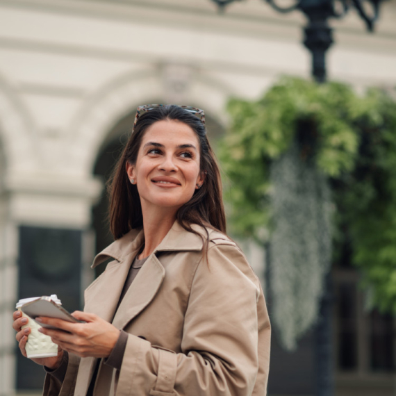 Otišla na razgovor za posao i doživela šok: "Kažu da je ovo neprikladna odeća, da li sam ja luda" (VIDEO)