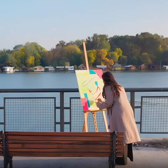 Voditeljka Prve drži radionice slikanja za decu: "Ja sam po prirodi umetnička duša" - Da li znate o kome je reč?