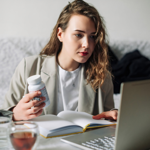 Umor, afte i lomljivi nokti: Ovo su skriveni znakovi da vam nedostaju ključni vitamini i minerali