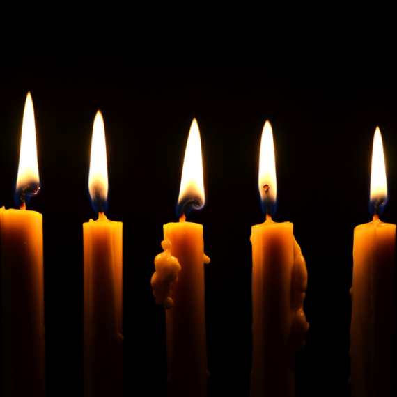 Dan žalosti povodom godišnjice stradanja građana u padu nadstrešnice