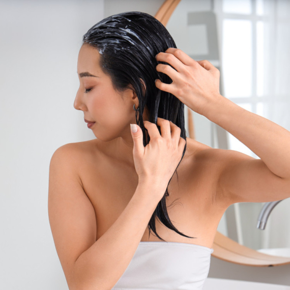 UBRZAJTE RAST KOSE – Napravite DOMAĆU MASKU od samo tri sastojka