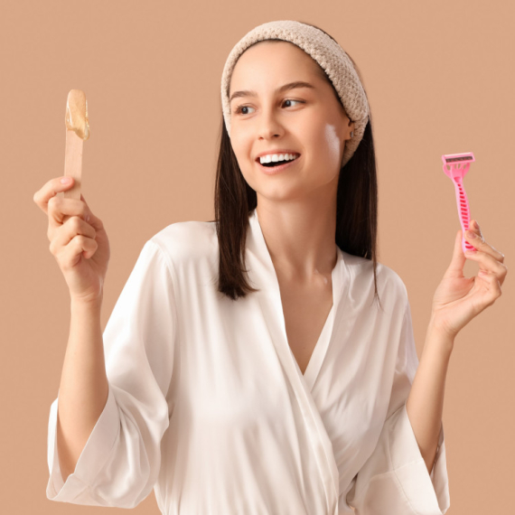 Depilacija voskom ili brijanje? Šta je bolje za vašu kožu?